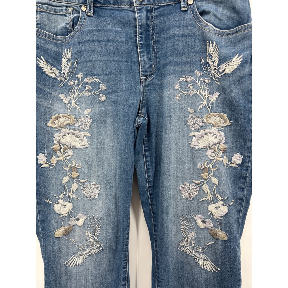 Seven7 Premium Floral Bird Embroidered Tapered Jeans 14 Medium Wash Frayed Hem - Picture 8 of 10